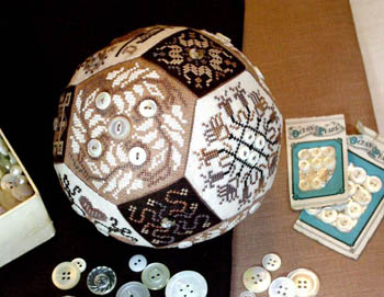 Amaryllis Artworks - Quaker Button Ball 