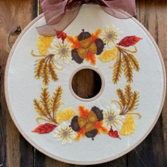 Luhu Stitches - Autumn Wreath 