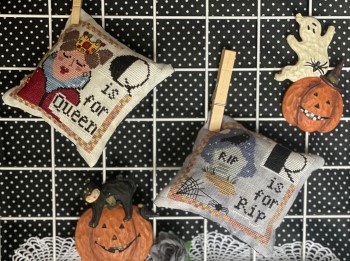 Romy's Creations - Halloween Alphabet - Q & R 
