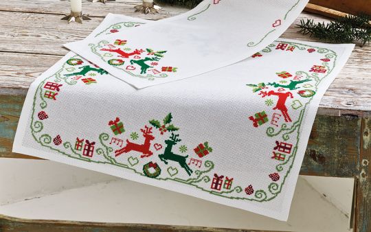 Permin Of Copenhagen - Table Cloth - Reindeer 
