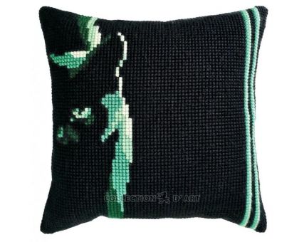 Collection D'Art Cross stitch cushion - In the dark 