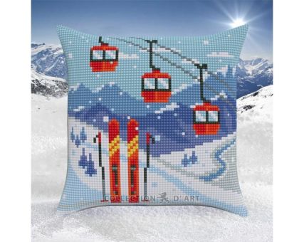 Collection D'Art Cross stitch cushion - Alpine skiing 