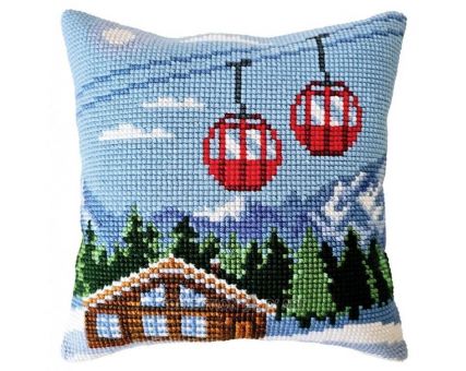Collection D'Art Cross stitch cushion - Winter holidays 